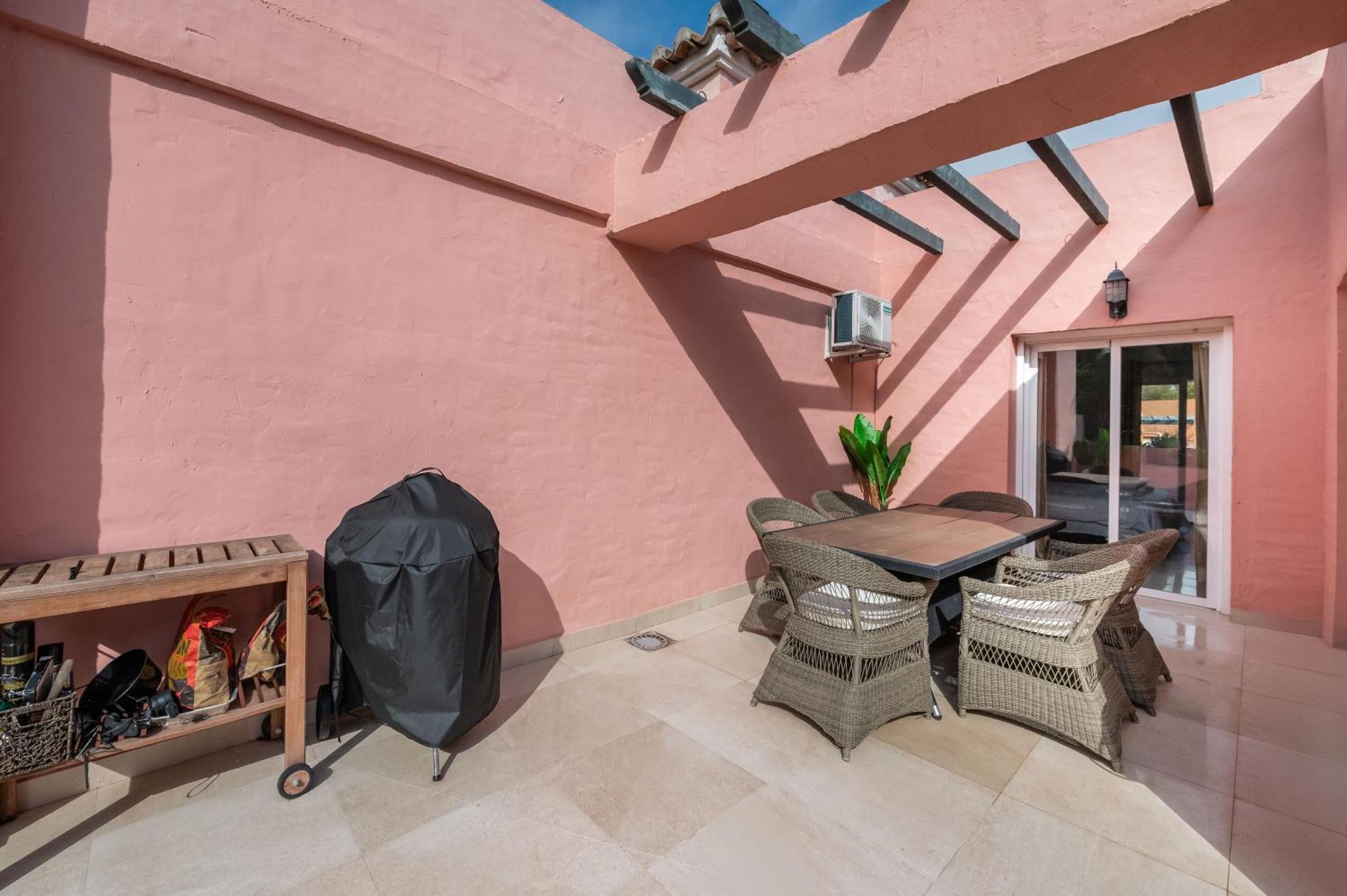 Apartment Fantastico Atico Duplex En Primera Linea De Golf Marbella