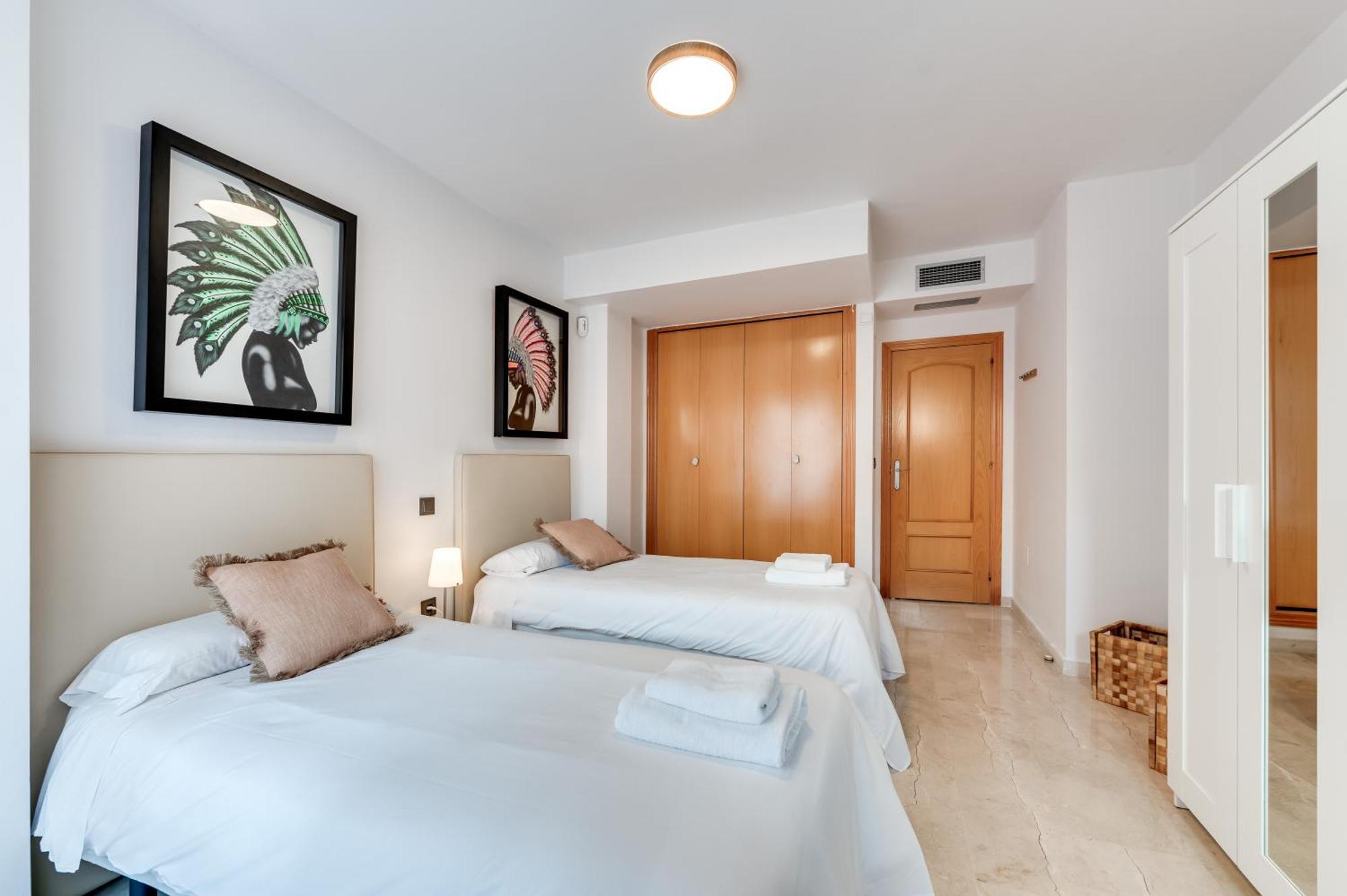Fantastico Atico Duplex En Primera Linea De Golf Marbella
