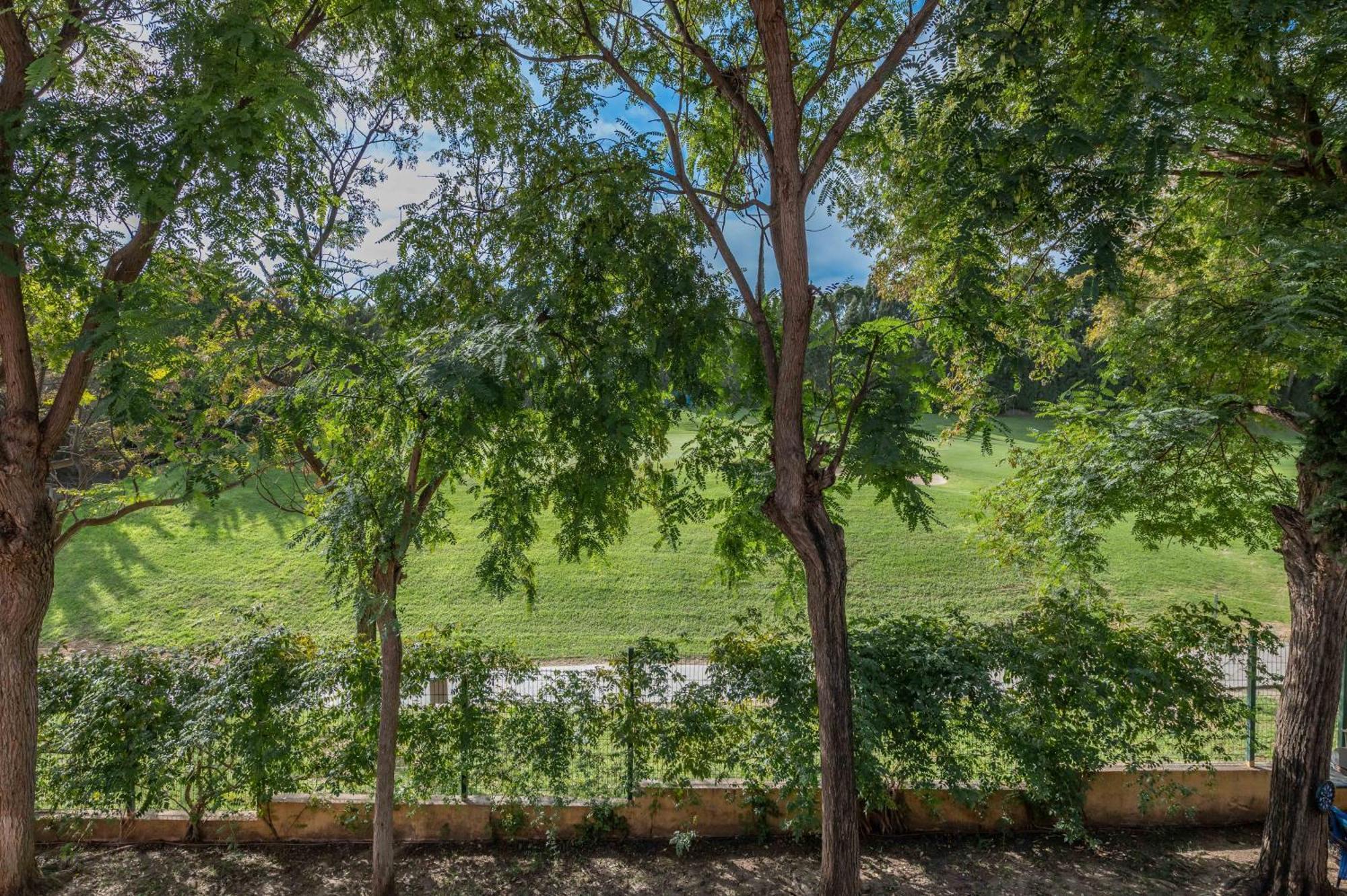 Fantastico Atico Duplex En Primera Linea De Golf Marbella